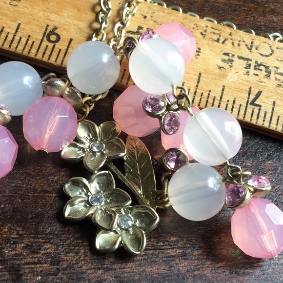 Robert Rose~ Pink & Opaque Beaded Necklace - Picture 4 of 9